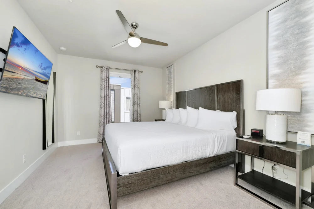 Shared Luxury Housing – Reunion Resort (Optional)