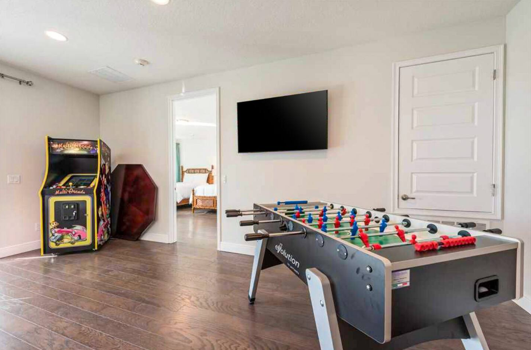 13-Bedroom Luxury Golf Course Pool & Spa Home