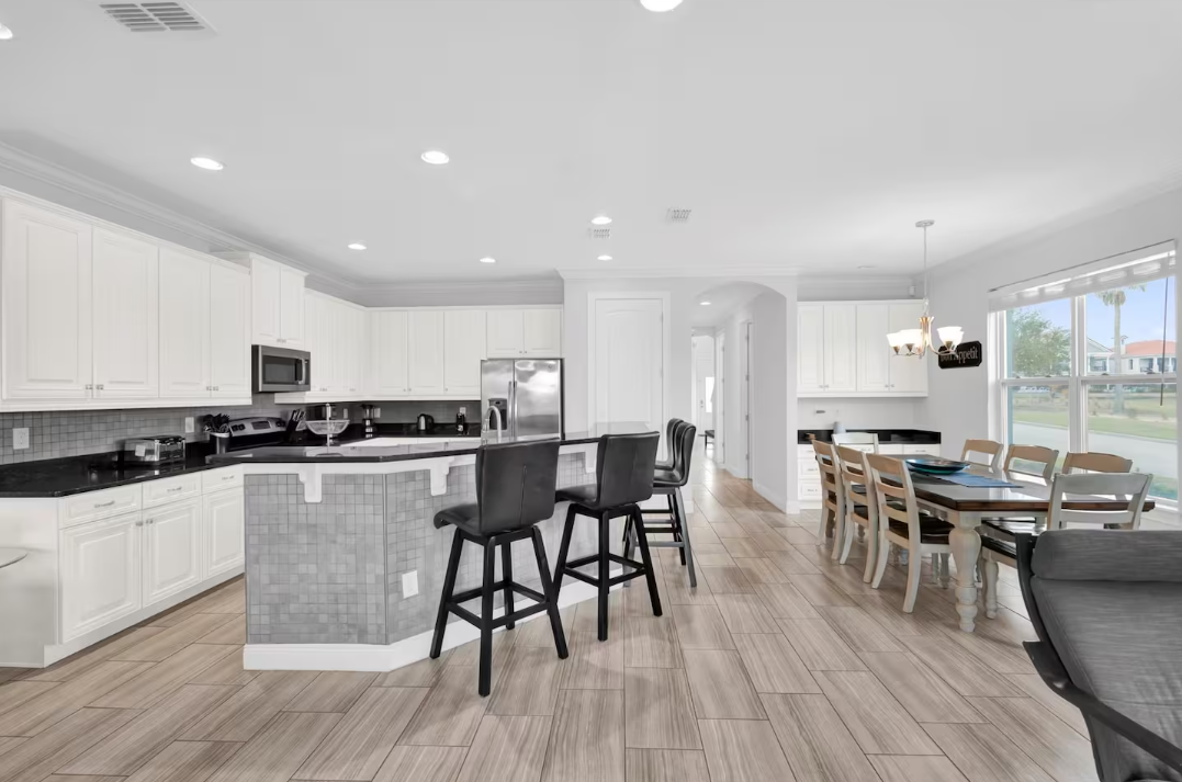 LISTING #2 – MODERATE TEAM HOME